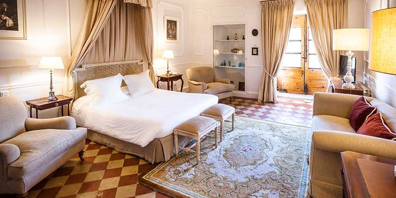 Suite Carlos III. Hotel Salinas de Imón